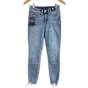 NEW Silver Suki Skinny Curvy Fit Jeans‎ Womens 24 Indigo Blue Denim Stretch